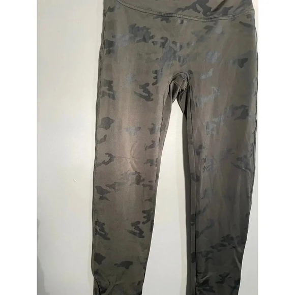 Spanx Faux Leather Liquid Leggings‎ in Camo - Picture 3 of 10